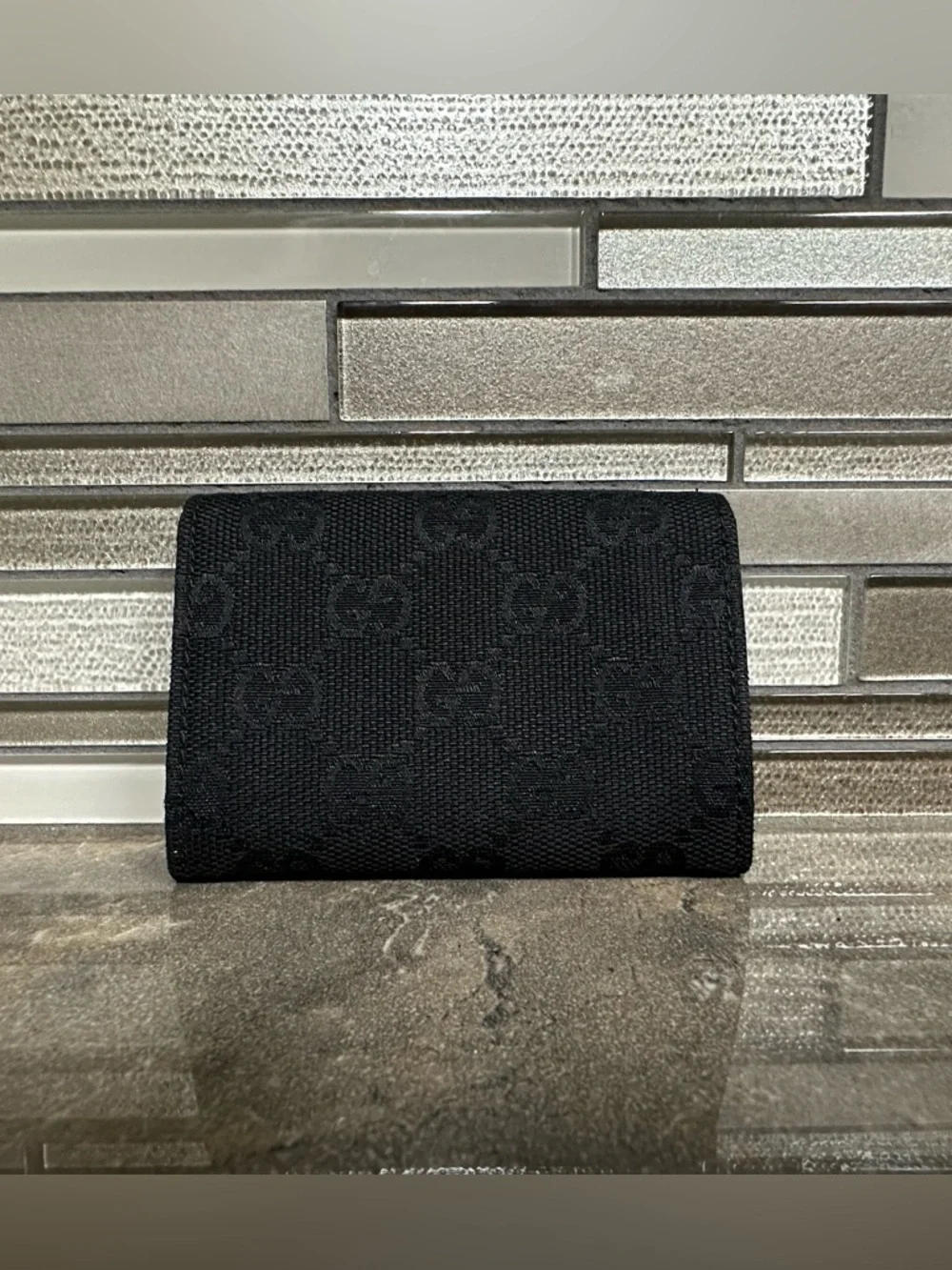 Gucci Black GG monogram canvas card holder - Picture 3 of 6